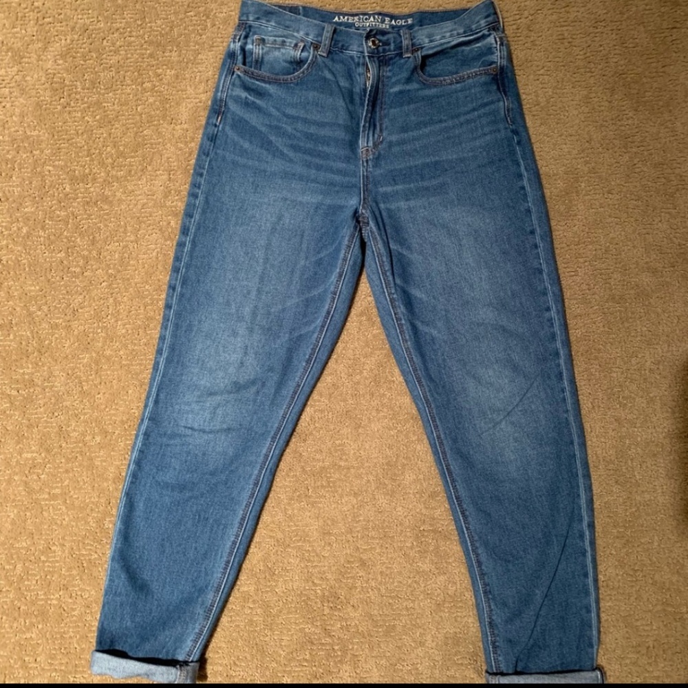 American Eagle Mom Jeans